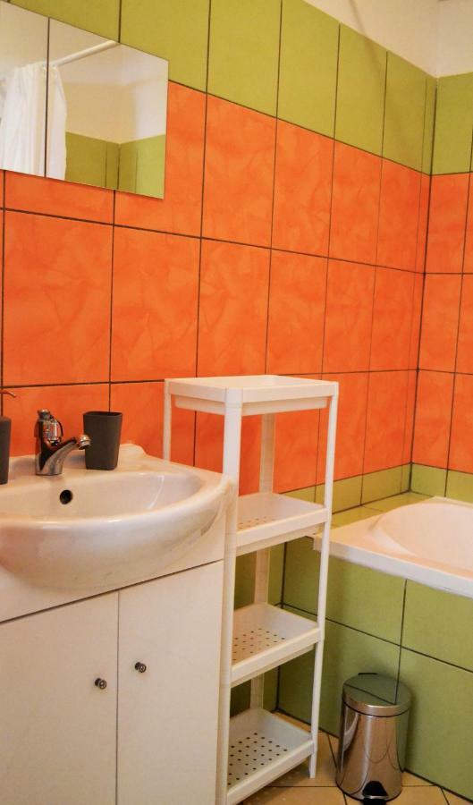 Apartmany Sophia ทรุตนอฟ ภายนอก รูปภาพ